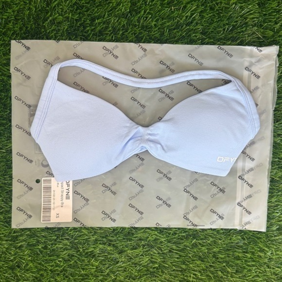 Dfyne Other - Dfyne impact strappy bra ice blue extra small